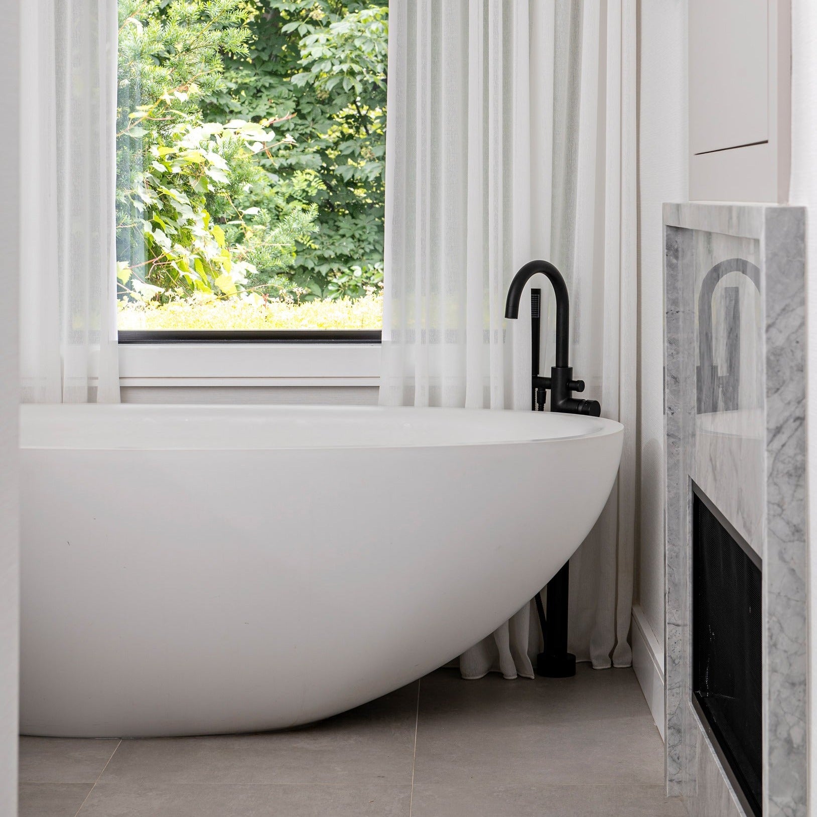 Bathtub Filler with Hand Shower